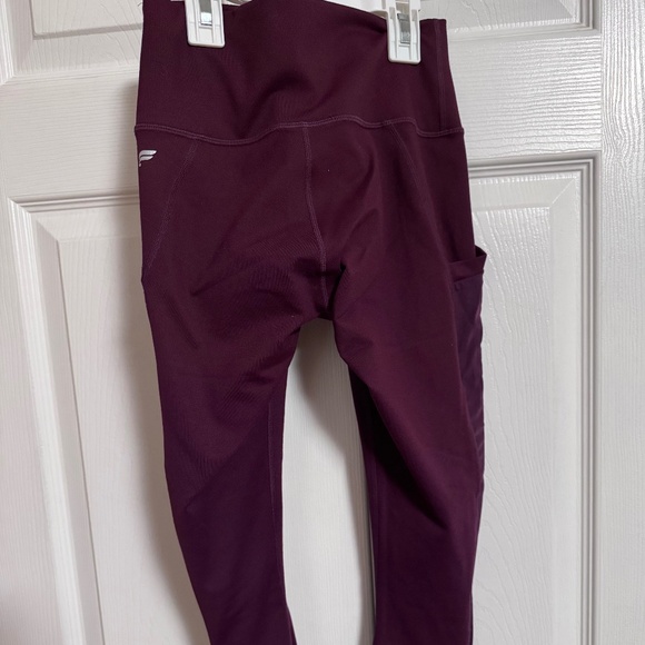 Fabletics maroon leggings - Picture 1 of 2